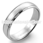 sr149 matte stainless steel engravable ring with lined edge